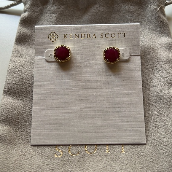 Kendra Scott Davie Raspberry Labradorite Gold Stud Earrings new - Picture 2 of 6